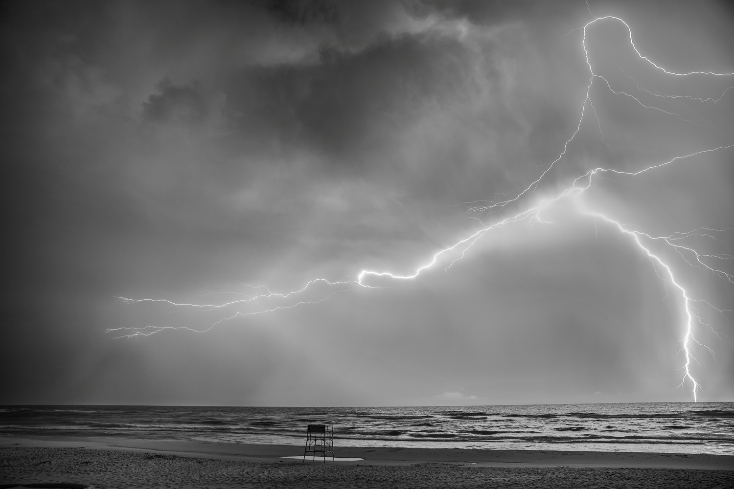 Electric Echoes: Lightning Photography Collection